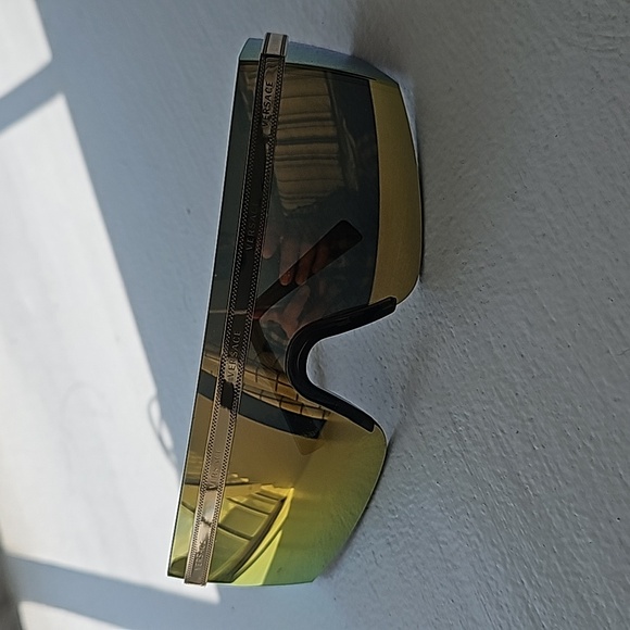 Versace Men's Sunglasses - Picture 9 of 16